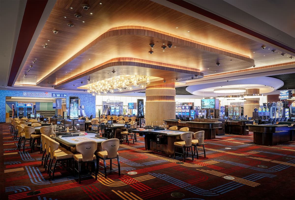 Circa Resort & Casino - 3