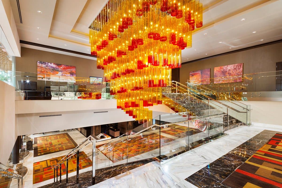 Golden Nugget Las Vegas Hotel & Casino 3