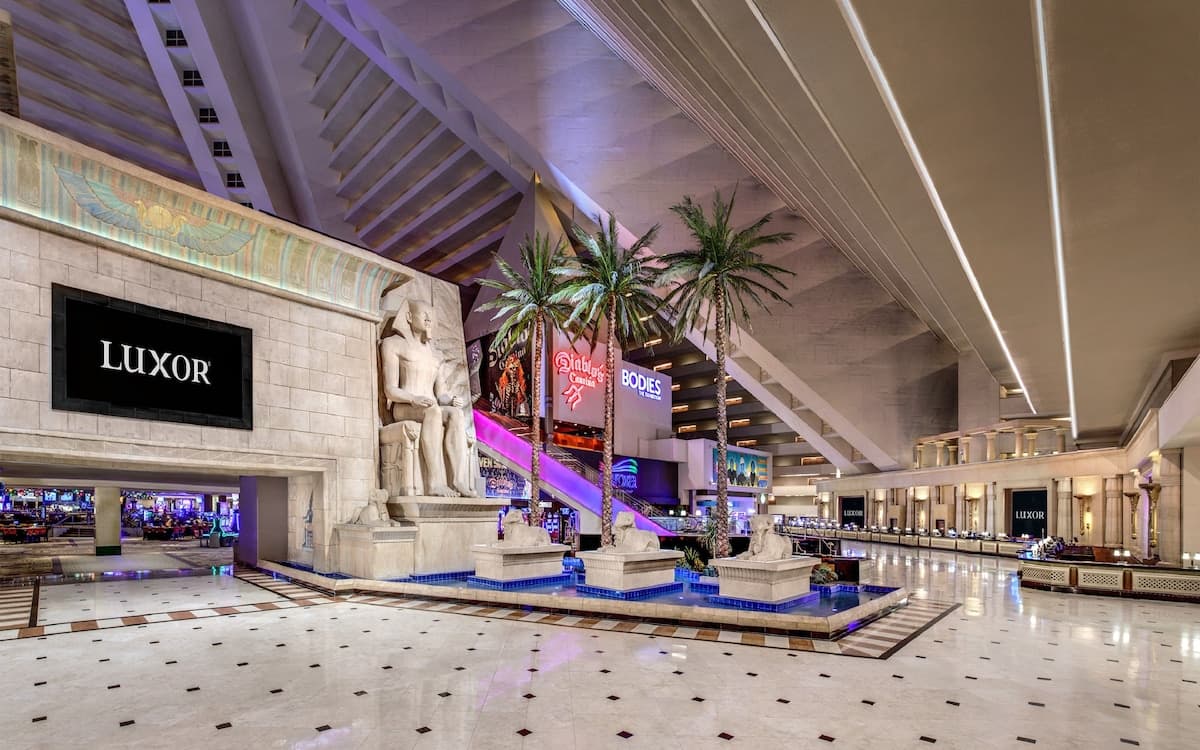 Luxor Hotel & Casino 3