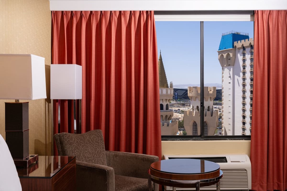 Excalibur Hotel and Casino - 7