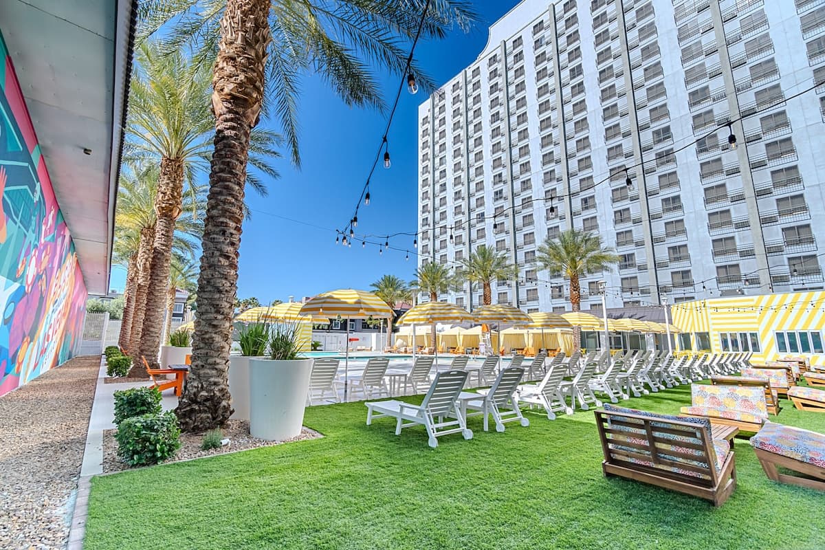 OYO Hotel and Casino Las Vegas 15