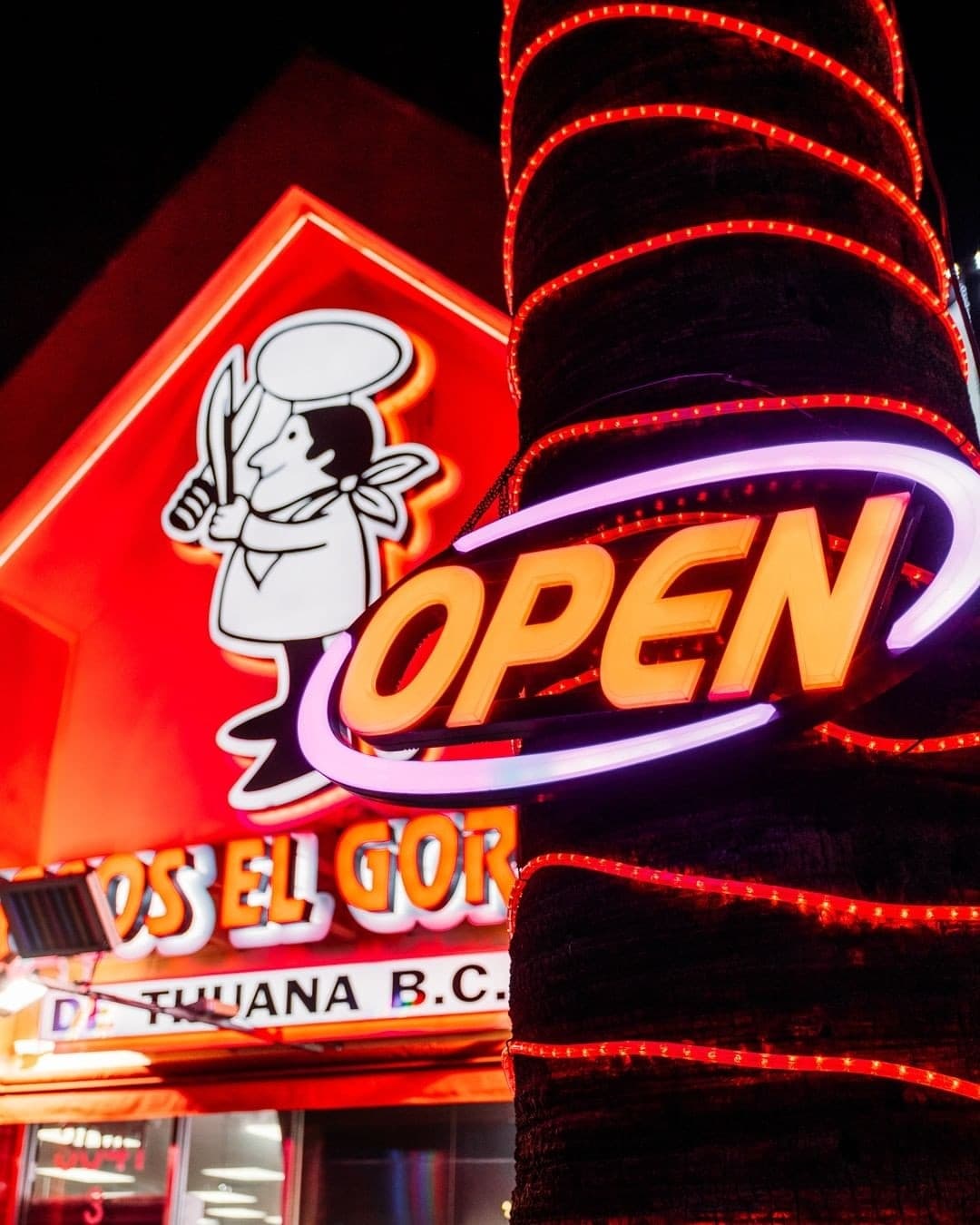 Tacos El Gordo - 8