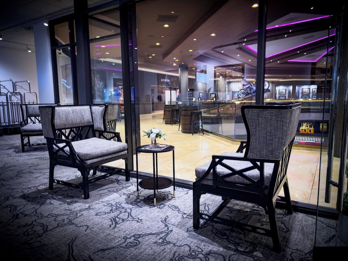 Ahern Hotel - 4