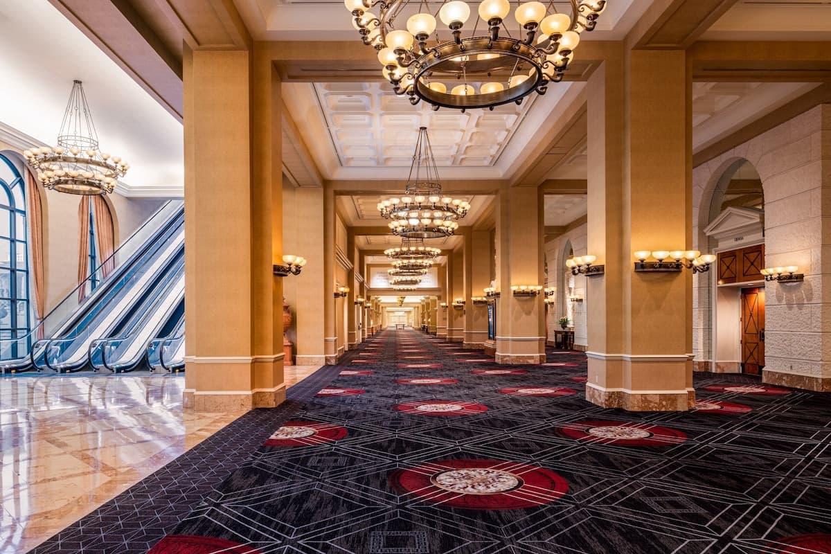 Caesars Palace 64