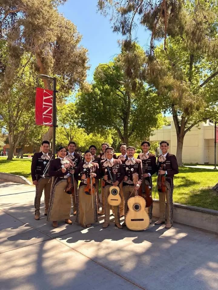 Mariachi Paloma Azteca