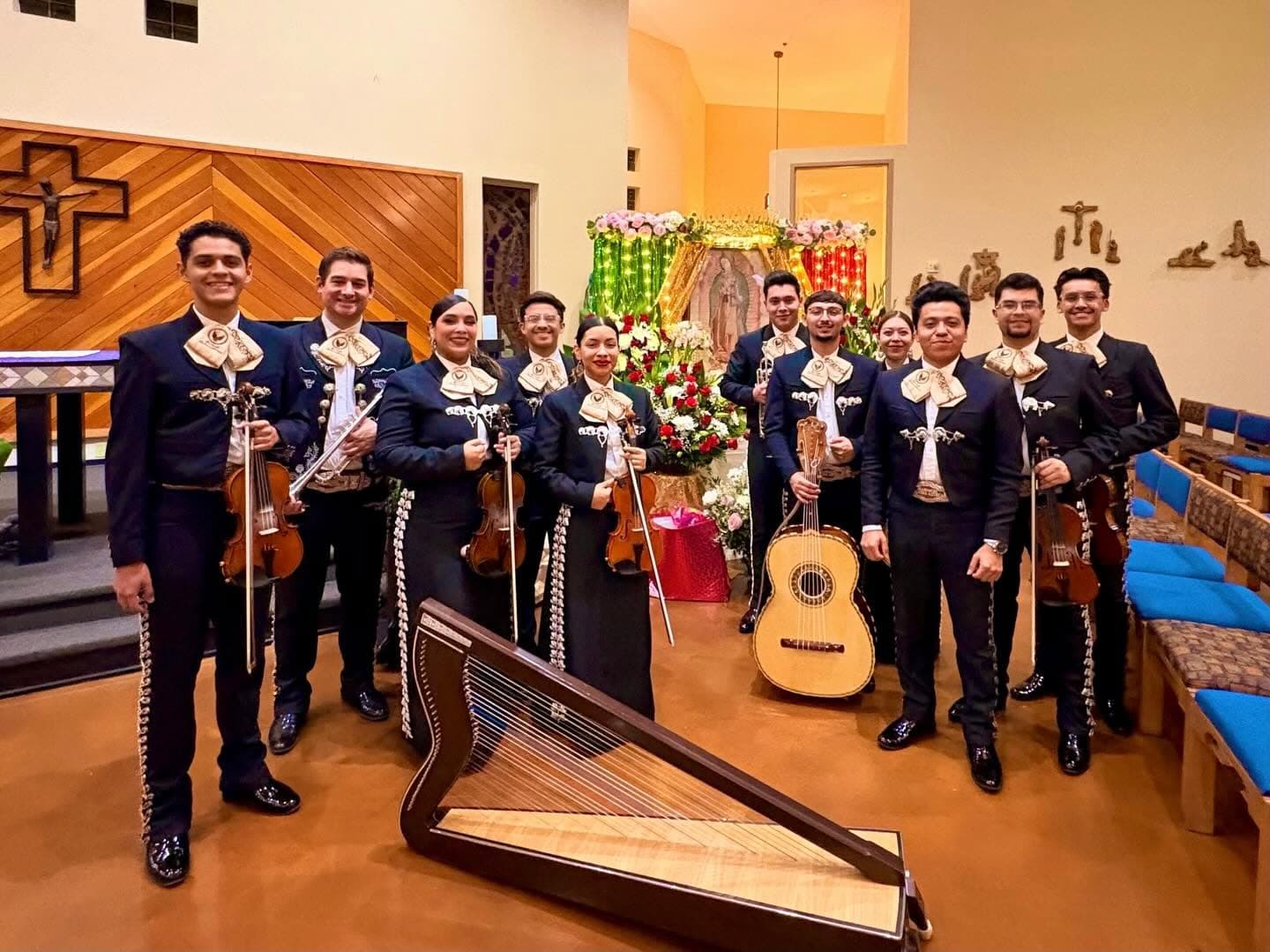 Mariachi Paloma Azteca - 15