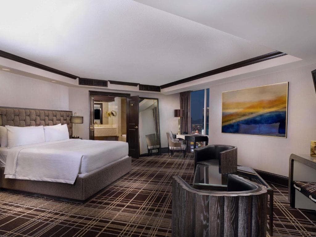 Treasure Island Hotel & Casino - 9