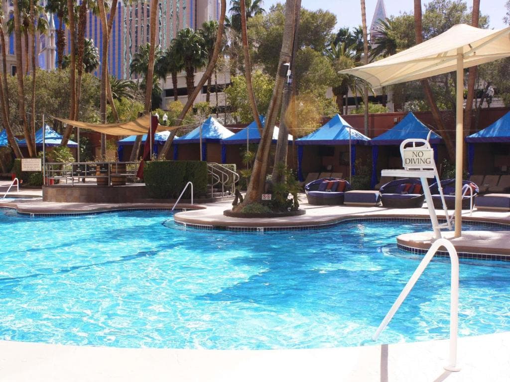 Treasure Island Hotel & Casino 3