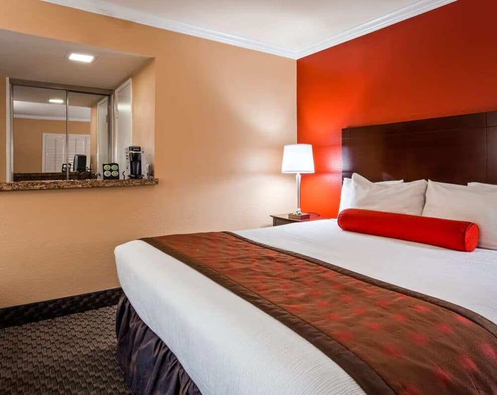 Best Western Plus Casino Royale - 2